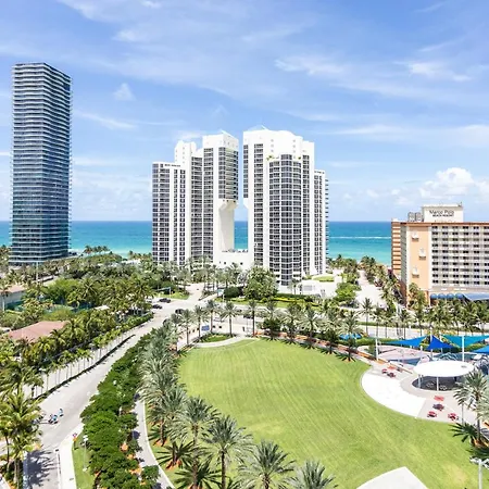 Bright Apartment With Balcony And Nice View - 2Br 1Ba